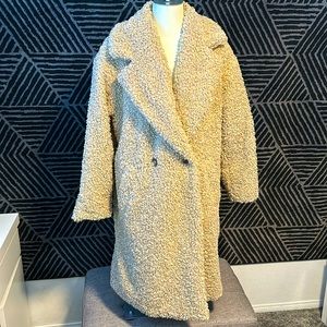 NWT Oversized Tan Teddy Coat Size M